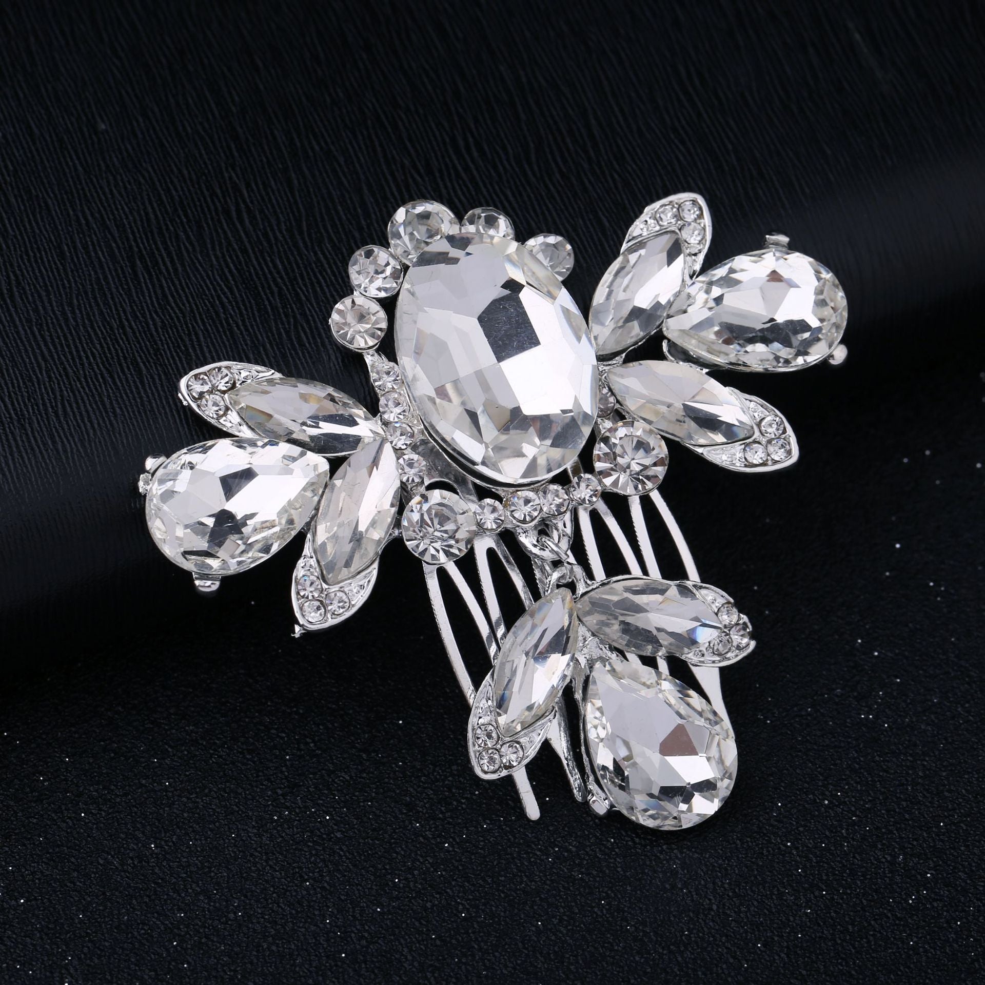 Wholesale Five Petal Flower Crystal Diamond Pearl Alloy Hair Combs